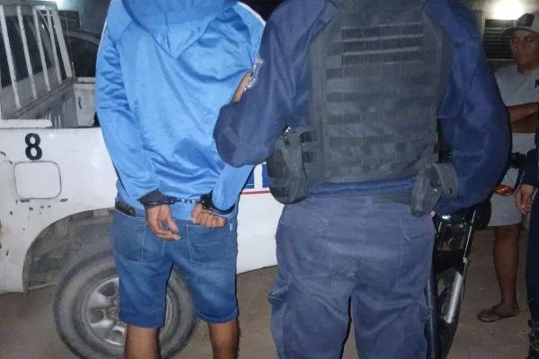 Sujeto fue detenido por robar zapatillas y un celular en Capital