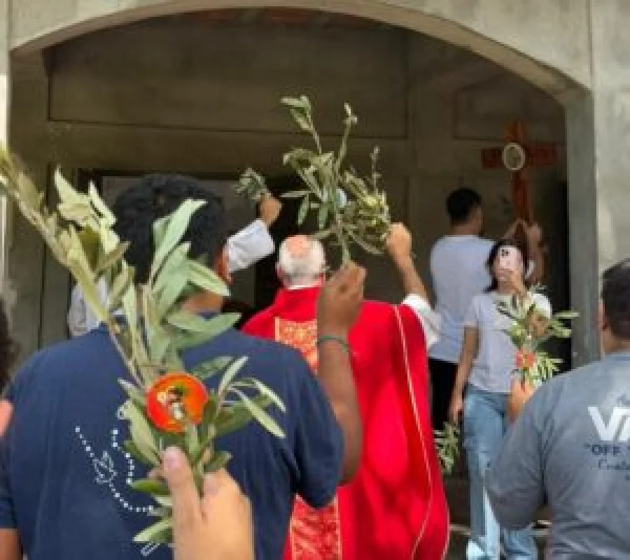 Para finalizar. Concluy&oacute; con la Misa de Ramos presidida por el Obispo, el Padre Dante Braida.