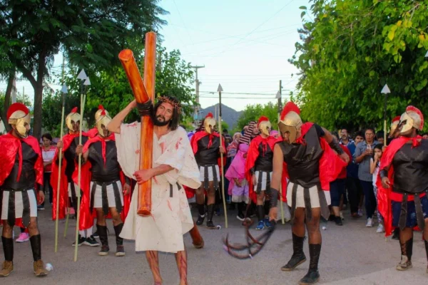 Invitan a la 5º edición del Vía Crucis Viviente con más de 80 personajes locales