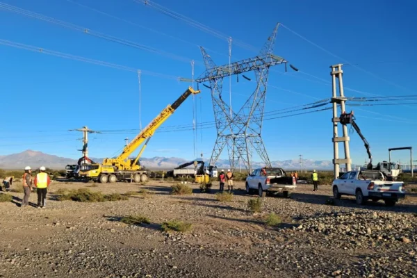 En medio del cruce con Vicuña por la energía, Los Azules dio el primer paso para construir su línea eléctrica