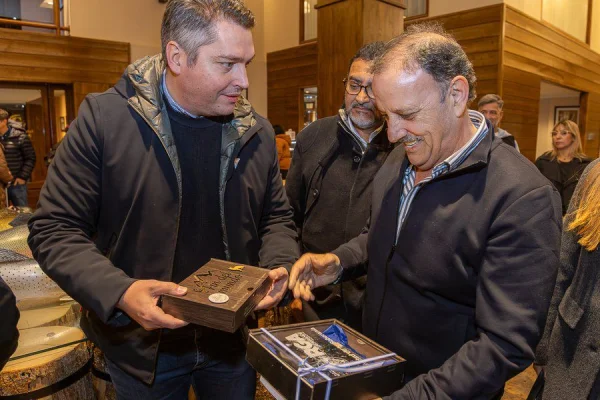 Vigilia por Malvinas, Quintela fue recibido por el intendente Martín Perez