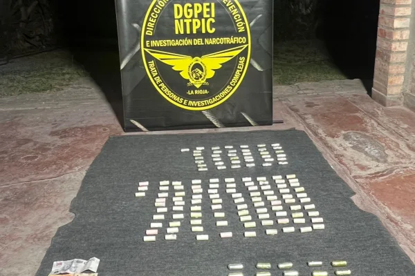 Cayeron un hombre y una mujer con dos kilos de cocaína en Capital
