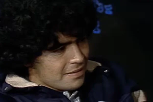 El día que Diego Maradona donó una fortuna para los soldados en Malvinas: por qué el gesto patriota nunca llegó a las islas