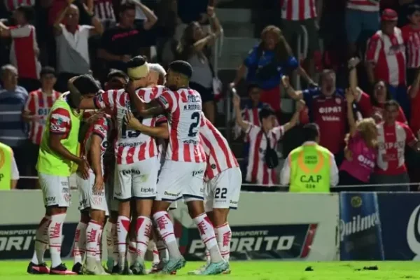 Unión va por un triunfo Deportivo Riestra en el 15 de Abril