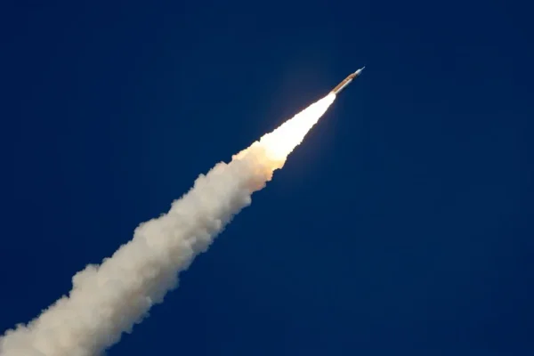 Artemis II se encuentra a mitad de camino de su viaje a la Luna