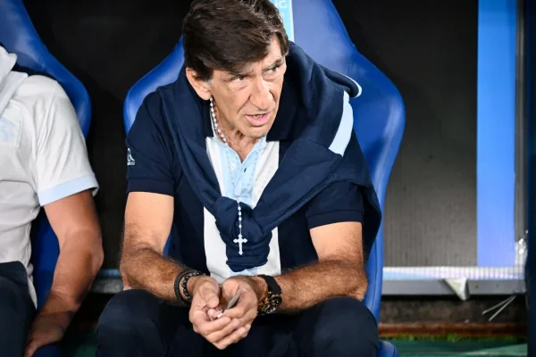 Costas defendió a Maravilla Martínez tras la derrota en el clásico: “No podemos matarlo por errar un penal”