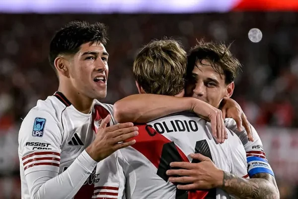 River goleó a Belgrano y sigue de racha en el Torneo