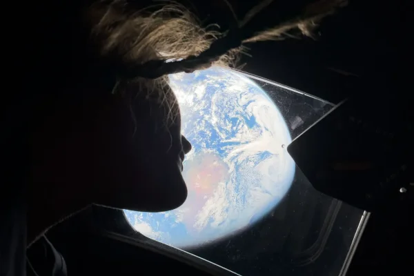 Artemis II se acerca a la órbita lunar y se prepara para un sobrevuelo histórico