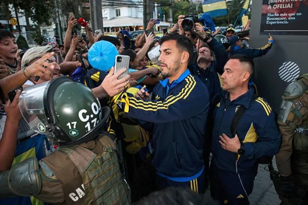 Boca llegó a Chile para iniciar su camino en la Copa  ante Universidad Católica