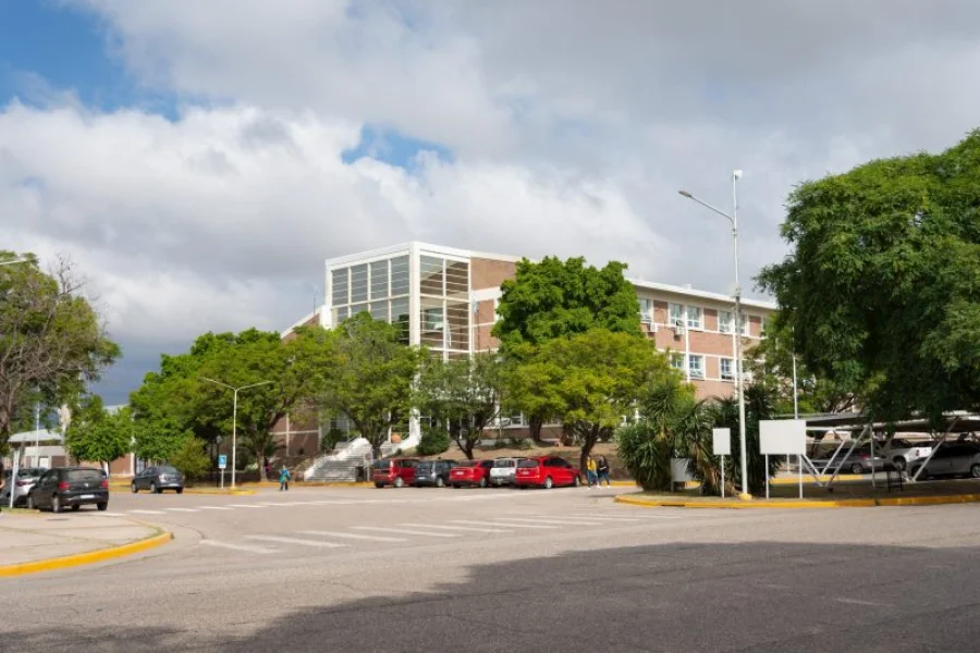 Lanzaron diplomaturas en la UNLaR.