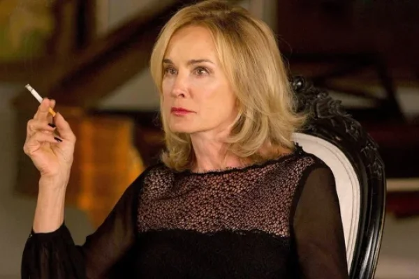 Jessica Lange vuelve a American Horror Story: de qué tratará la temporada 13