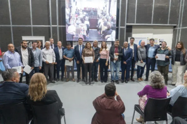 La UNDeC entregó distinción “Monseñor Enrique Angelelli”