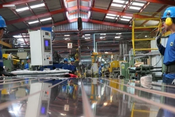 La industria se desplomó 8,7% en febrero: cuáles fueron los sectores más afectados