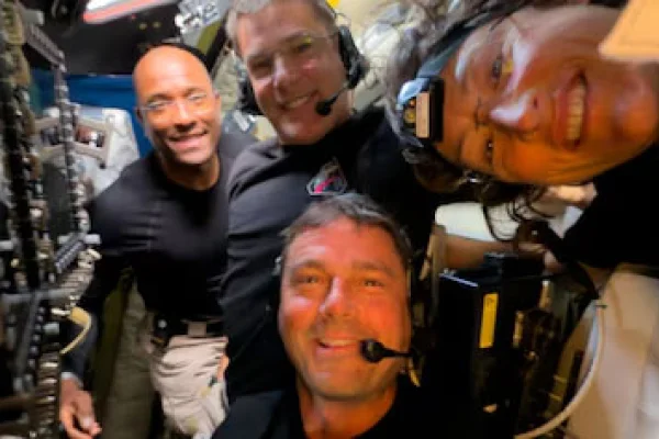El regreso de los astronautas de Artemis II: a qué hora será y cómo verlo en vivo