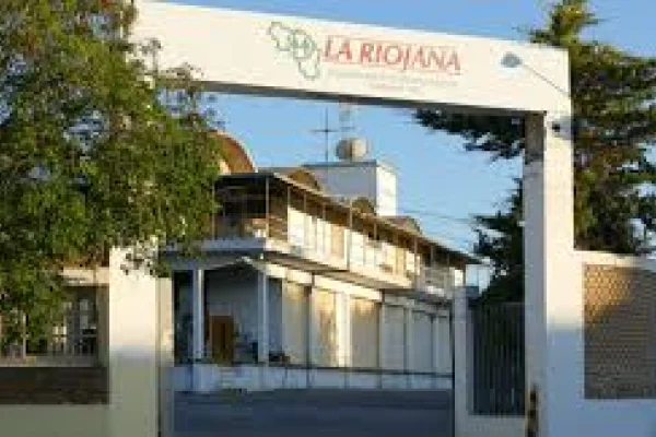 Fuerte desmentida de La Riojana: niegan renuncias y buscan despejar incertidumbre en una firma clave para La Rioja