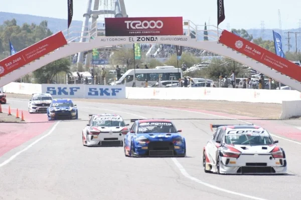 Matías Rossi se quedó con el TC 2000 en San Juan