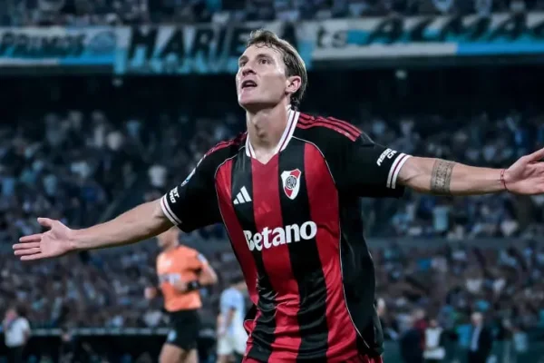 River le ganó a Racing y logró su quinto triunfo consecutivo