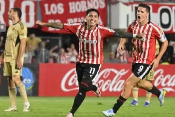 Estudiantes se hizo fuerte de local y le ganó a Cusco por la Copa Libertadores