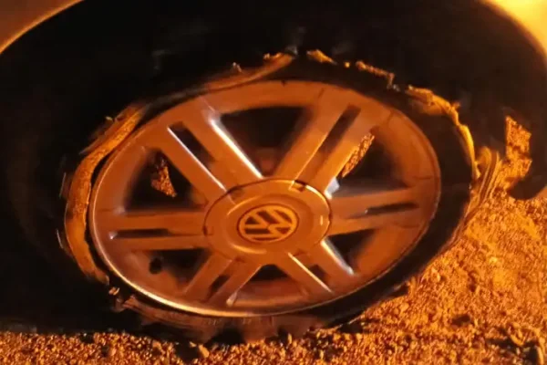 Automovilista sufrió daños en su vehículo por el deterioro de la Ruta 141