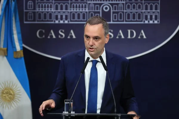 La Justicia confirmó que Manuel Adorni viajó a Aruba junto a toda su familia