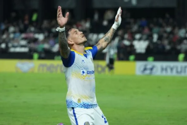Rosario Central venció a Libertad y consiguió su primer triunfo en la Libertadores
