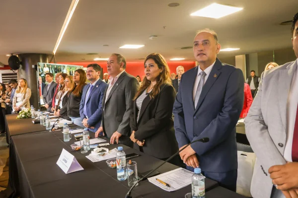 La Rioja hizo foco en la crisis industrial en el Parlamento del Norte Grande