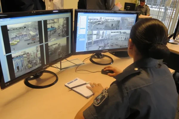 La Policía de Chilecito refuerza el monitoreo en redes por amenazas escolares