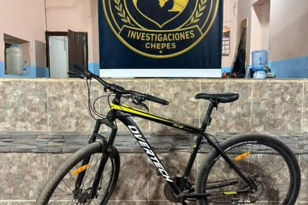 Investigaciones recuperó dos bicicleta en el interior y demoró a un menor