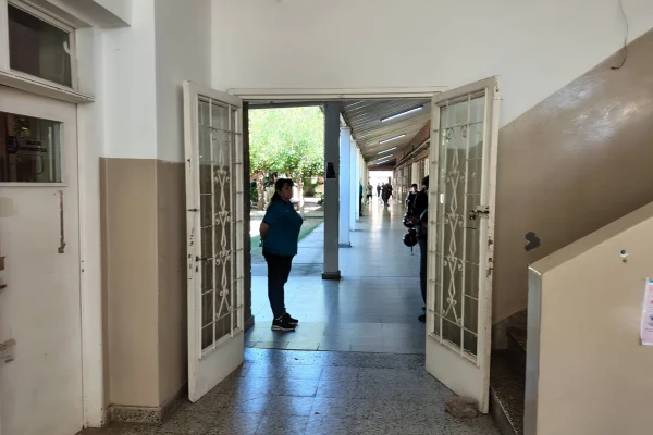 Ola de amenazas en escuelas: refuerzan seguridad y control