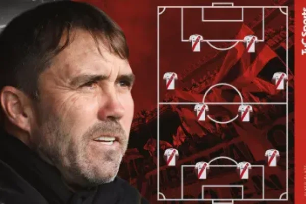 La formación de River para el superclásico