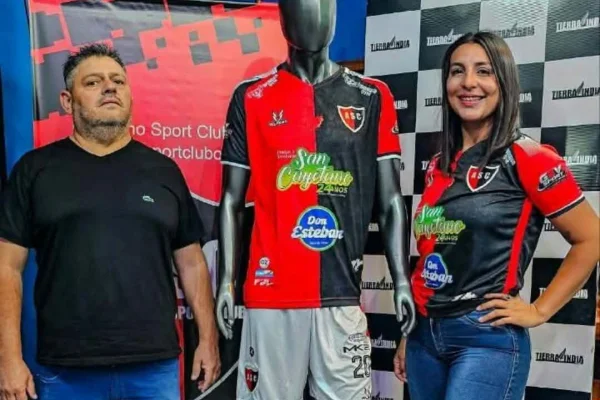 Andino Sport Club presentó su nueva camiseta oficial