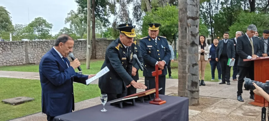Ren&eacute; Molina: <b> &ldquo;No vengo a asumir una funci&oacute;n solamente de jefe, vengo a asumir un compromiso de transformaci&oacute;n, de escucha y de entendimiento&rdquo;,</b>