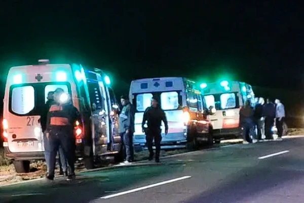 Un muerto y dos heridos en un violento choque en El Ombú