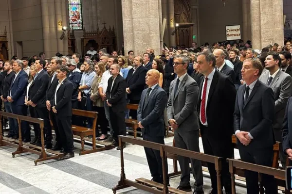 En la misa por Francisco, la Iglesia fustigó con dureza a la política