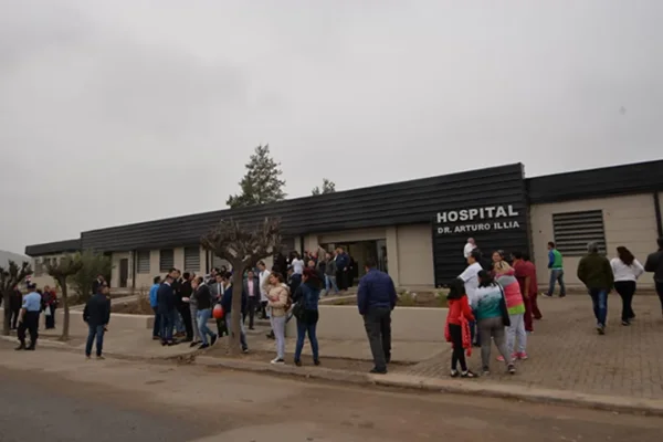 Conmoción en Córdoba: un alumno se descompensó en el recreo y murió