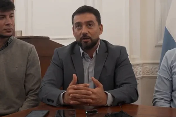 Zárate confirmó 20 denuncias a colegios y ya identificaron autores