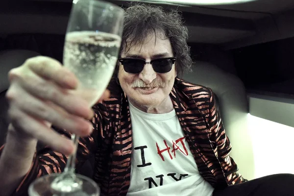 Charly García fue operado y continúa internado: cómo sigue su estado de salud