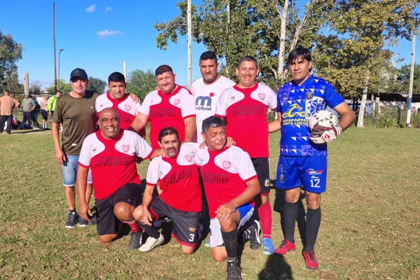 Fútbol Sénior: Predio Policial y Alcaidia volvieron a ganar y acarician la clasificación