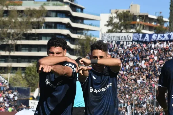 Independiente Rivadavia goleó en el clásico a Gimnasia de Mendoza