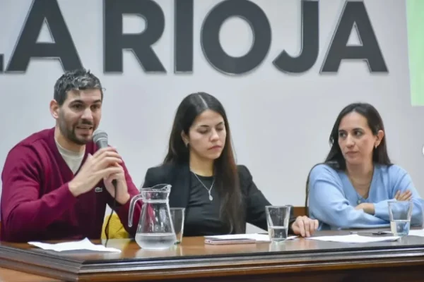 Comparten experiencias en rehabilitación social