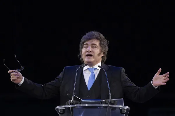 La confianza en el Gobierno cayó por cuarto mes consecutivo, según el índice de la Universidad Di Tella