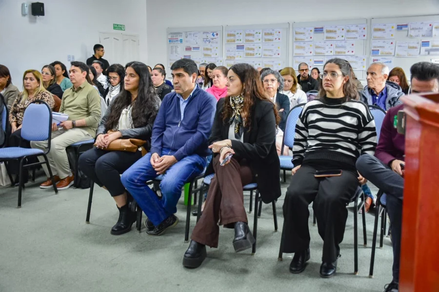 Presentaci&oacute;n Una estrategia integral que articula vacunaci&oacute;n, vigilancia epidemiol&oacute;gica y fortalecimiento del primer nivel de atenci&oacute;n.