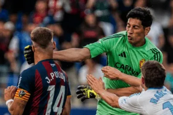 Esteban Andrada recibió una histórica sanción: le dieron 13 partidos tras su brutal agresión en España