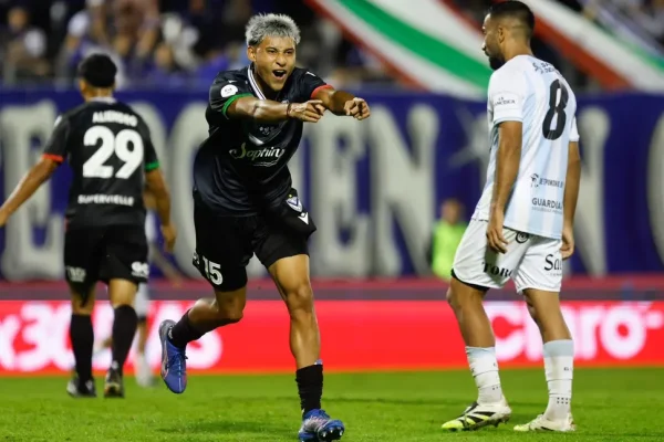 Copa Argentina: Vélez venció a Gimnasia y Tiro y avanzó a octavos de final