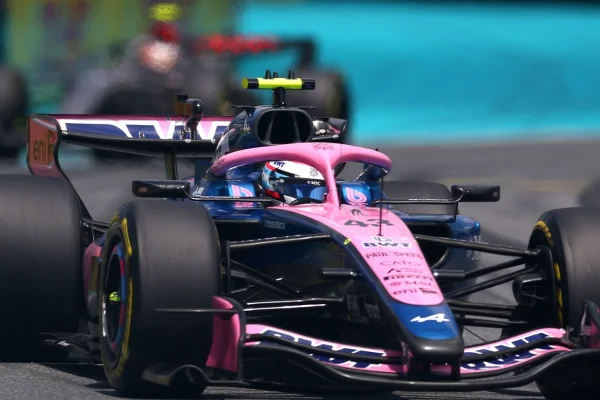 Antonelli hizo la pole y Colapintó terminó octavo en la clasificación del GP de Miami