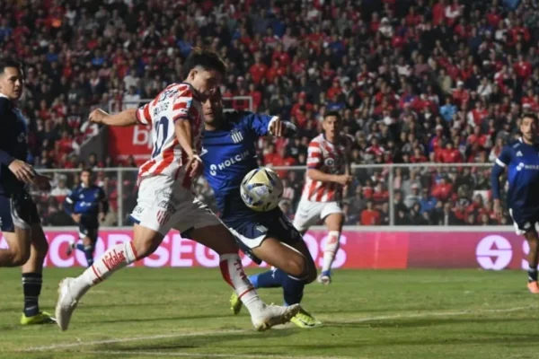 Unión empató sobre el final ante Talleres y quedó obligado a esperar