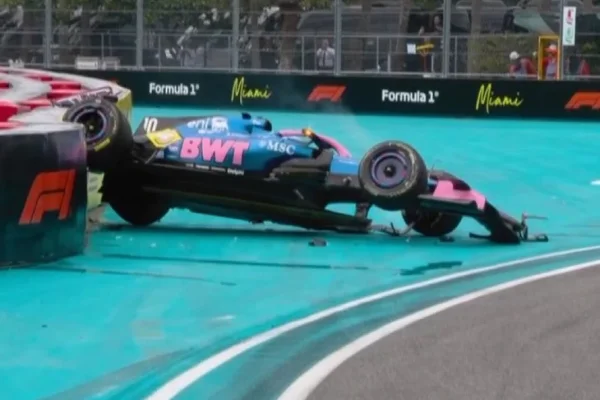 Pierre Gasly protagonizó un fuerte vuelco en el Gran Premio de Miami