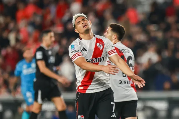 River perdió con Atlético Tucumán y se fue silbado del Monumental