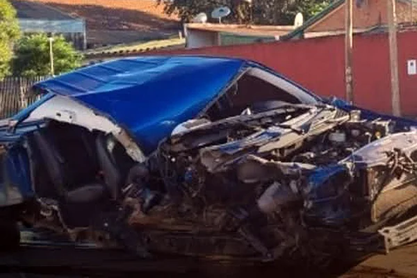 Manejaba ebrio una Amarok y la destruyó en un choque: salió ileso