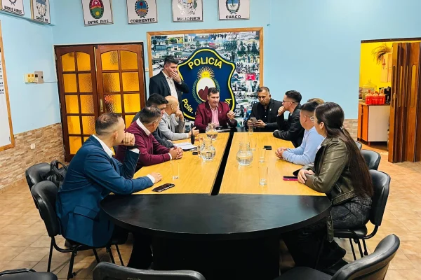 El Jefe de Policía recibió a la nueva comisión directiva del Circulo de Oficiales